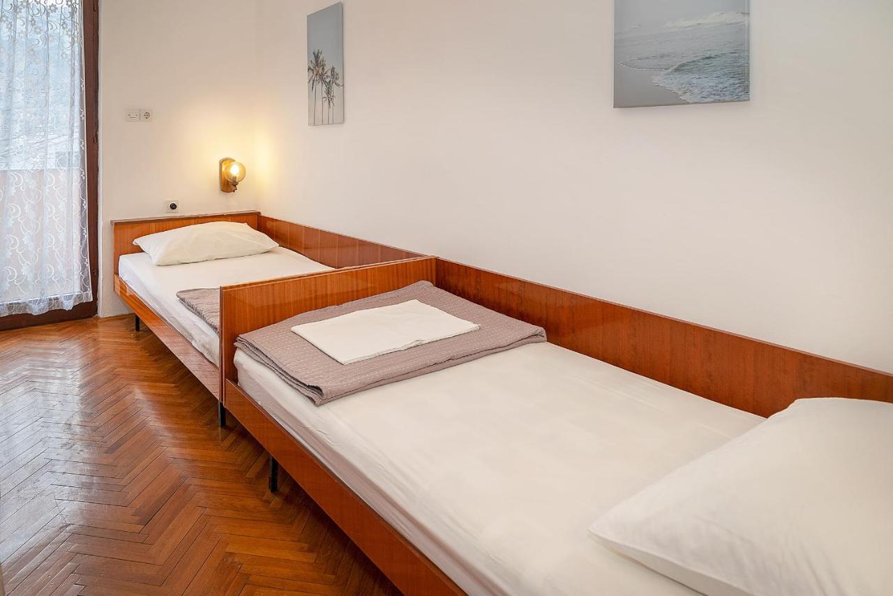 Apartmani Ana Juranic Jurandvor Ngoại thất bức ảnh