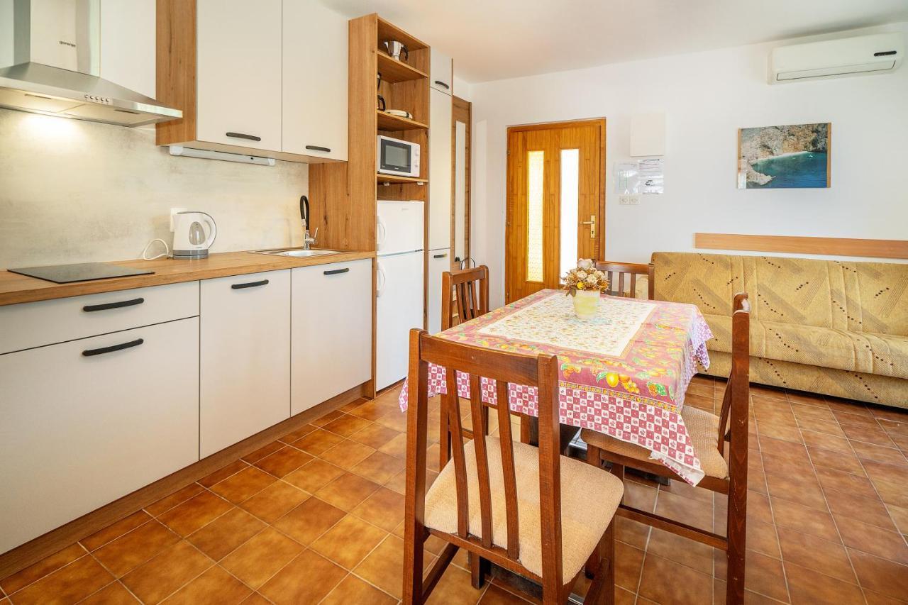 Apartmani Ana Juranic Jurandvor Ngoại thất bức ảnh