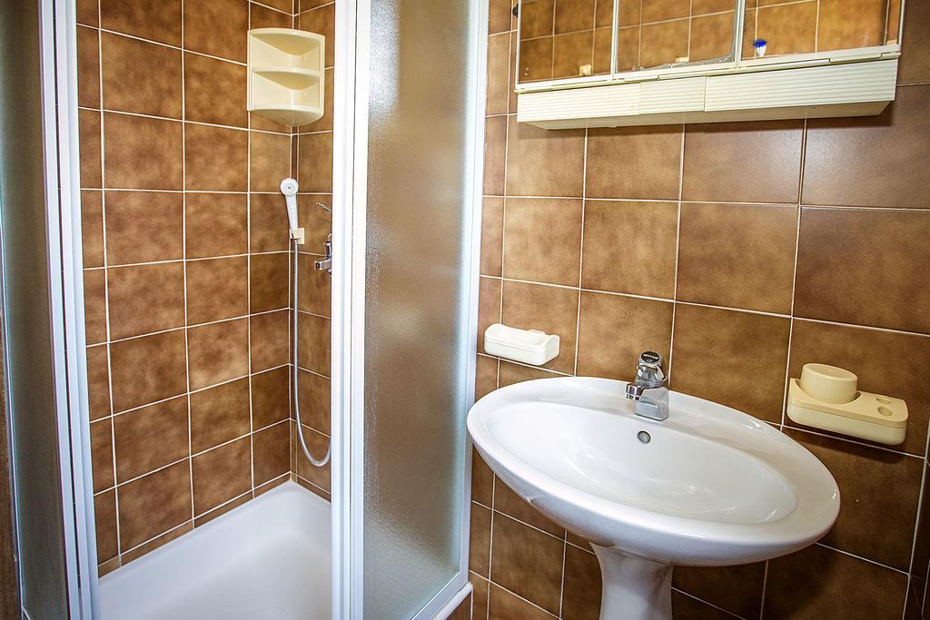 Apartmani Ana Juranic Jurandvor Ngoại thất bức ảnh